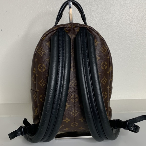 ❤️❤️SOLD❤️❤️Louis Vuitton palm spring backpack PM - Picture 3 of 15